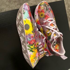 No Bull Running athletic shoes! Size 10! Wore one time for photos!